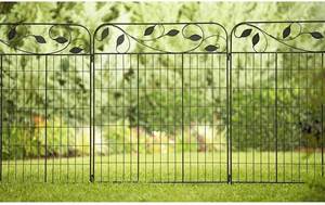 lot 13526 image: Amagabeli Decorative Garden Fence 44in x 6ft Coated Metal Outdoor Rustproof Landscape Wrought Iron Wire Fencing Gate Border Edge Folding Patio Fences Flower Bed Animal Barrier Section Edging Black