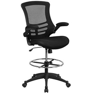lot 22983 image: Tall Adjustable Mesh Office Desk Chair, Black, One wheel Missing