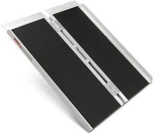 lot 25011 image: Oxford Aluminum Non-Skid Wheelchair Ramp, 5ft, SilverBlack