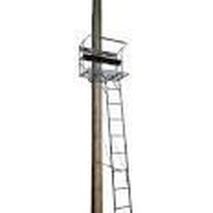 lot 25036 image: Big Dog Hunting 17.5 Red Tick Ii Treestand BDL-481 17.5 Red Tick Ii Treestand