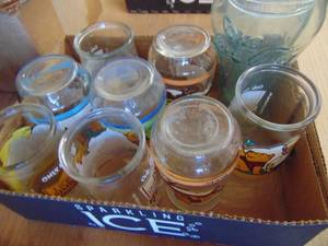 lot 1189 image: 8 Welchs Juice Glasses and More