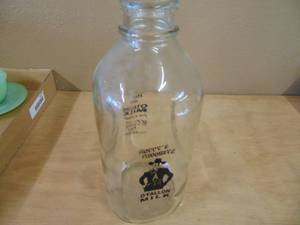 lot 1194 image: Hoppys Favorite OFallon Milk Jar