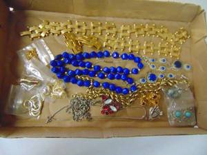 lot 1206 image: Fashion Jewelry