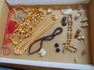 lot 1219 image: Fashion Jewelry
