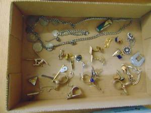 lot 1220 image: Mens Cufflinks, Tie Clips, and More