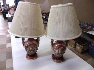 lot 1285 image: Pair of Vintage Table Lamps