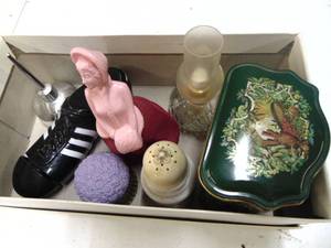 lot 1309 image: Avon Collectibles