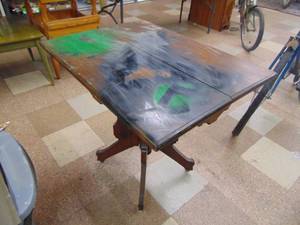 lot 1324 image: Victorian Wooden Table - Needs TLC