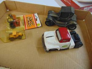 lot 1328 image: Vintage Toys