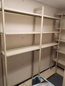 lot 1814 image: Metal Shelving
