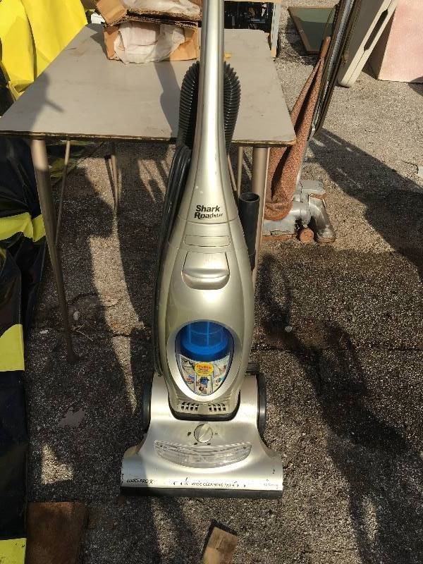 Shark vacuum | Ginger's Auction House 