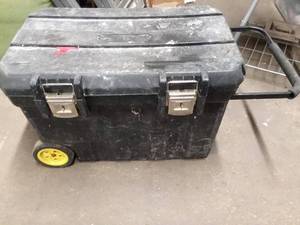 lot 3819 image: Rolling Storage Box and Contents