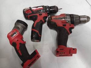 lot 3837 image: 2 Milwaukee Drills and Flashlight