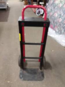 lot 3844 image: Milwaukee 300500 lb. Capacity Convertible Hand Truck