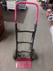 lot 3845 image: 2 Wheel Hand Truck