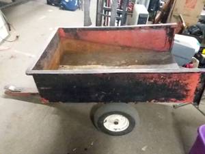 lot 3847 image: Pull Behind Cart