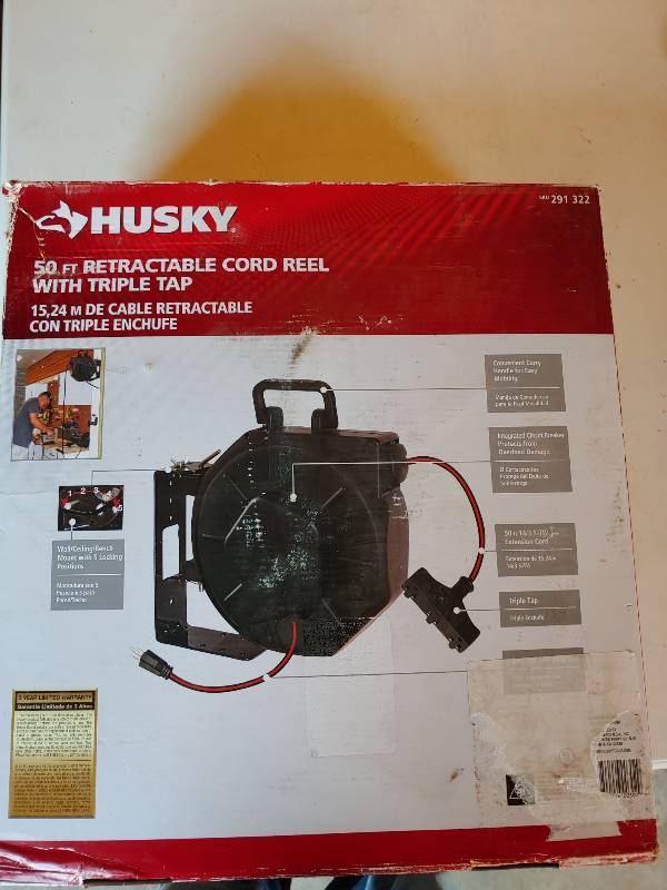 Husky Retractable Extension Cord Reel 50 ft 14/3 13 Amp 3-Outlet No Tangle NEW 