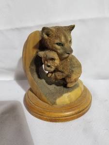 lot 4722 image: Mill Creek Studios , Mouthful, Mountain Lion