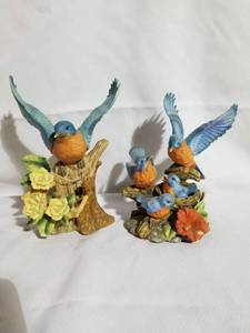 lot 4723 image: Lot of 2 Blue Bird Statues