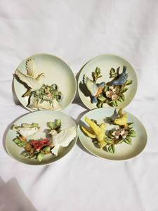 lot 4727 image: Lot of Four 3D Bird Jonathan Bryson Collectible Plates