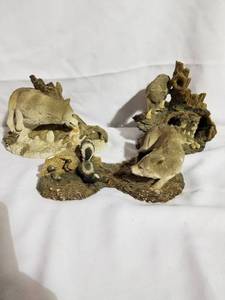 lot 4743 image: Lot of 3 Wolf Decor,Wolf and Rabbit, Wolf and Skunk, Wolf with Family