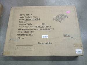 lot 16 image: QUEEN SIZE Metal Platform Bed Frame