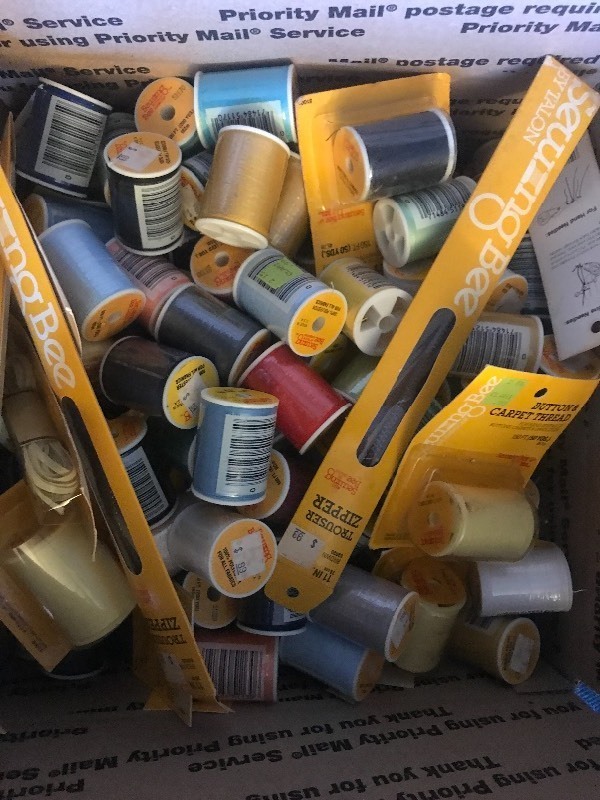 lot 1046 image: Box full of sewing supplies and thread