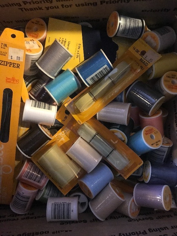 lot 1048 image: Box full of sewing supplies and thread