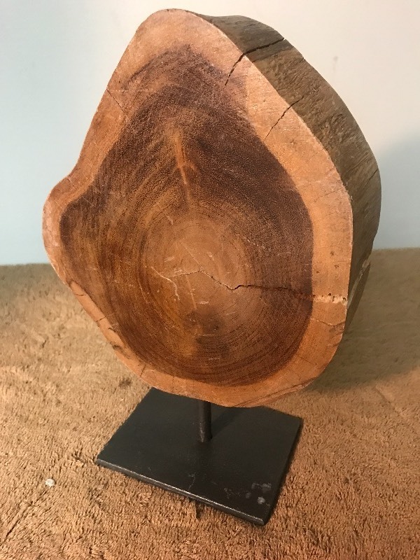 lot 1062 image: Nice Decour pieces cross-section of wood