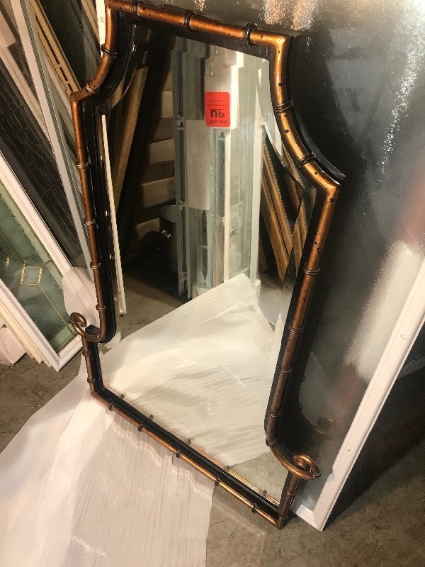 lot 1070 image: Very nice  Heavy duty  beveled mirror with solid metal frame  Decour peace
