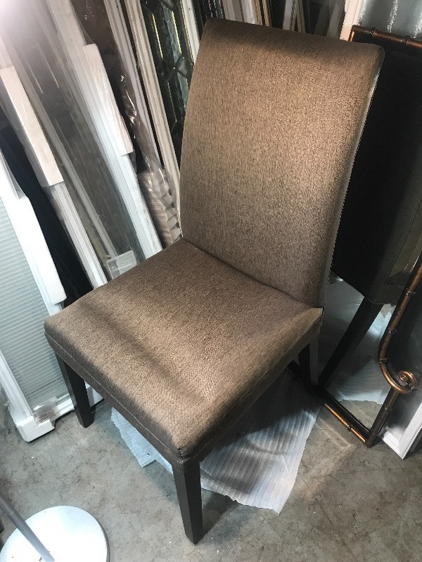 lot 1077 image: (2)  Beautifully upholstered  accent chairs