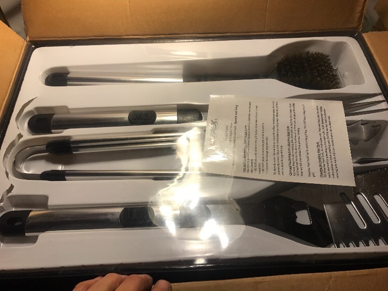 lot 1087 image: New inbox heavy duty barbecue grills set