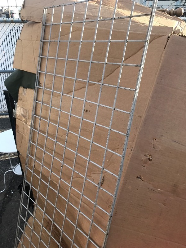 lot 903 image: 2 x 6 heavy gauge wire panel as picture many uses barn stall dividers imagination