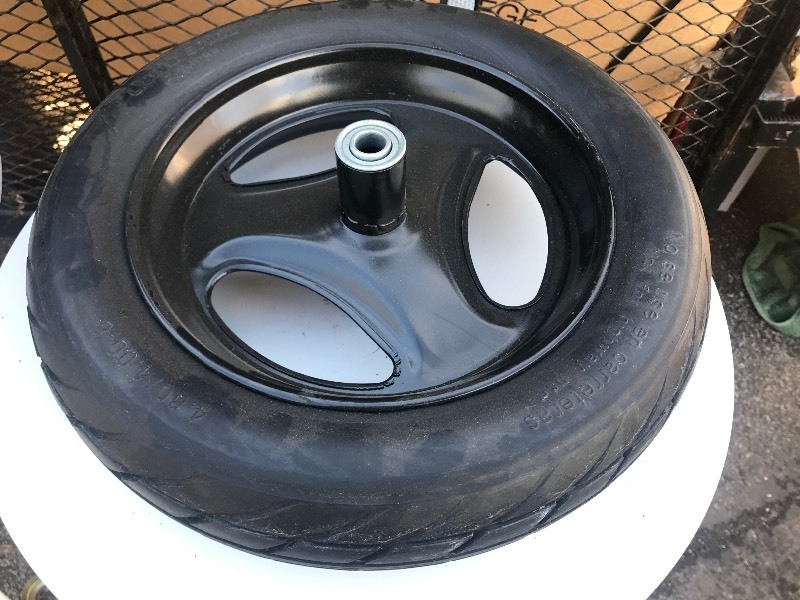 lot 914 image: New tire see picture for size  as pictured