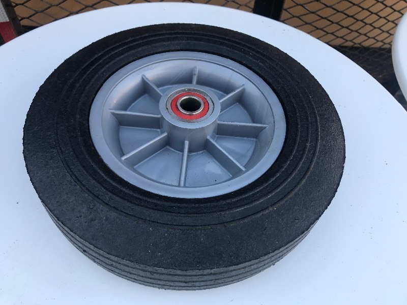 lot 925 image: New tire see picture for size  as pictured
