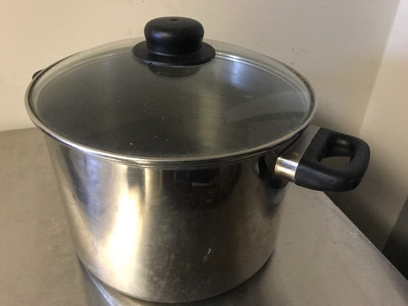 lot 990 image: Stock pot with lid