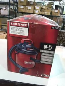 lot 3290 image: Portable Wall Mount WetDry Vac 2.5 Gallon