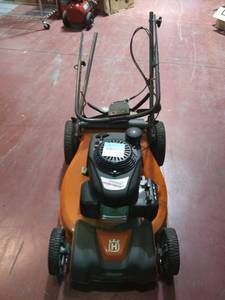 lot 3292 image: Lawn Mower RWD