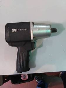 lot 3295 image: 12 Impact Wrench