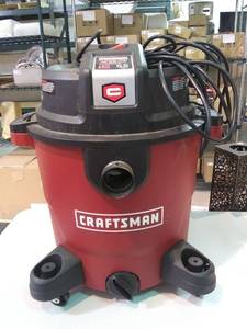 lot 3326 image: 12 Gallon XSP WetDry Vac 5.5 HP