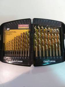 lot 3344 image: 20 Piece Drill Bit Set