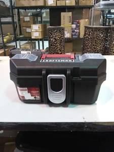 lot 3366 image: 13 Wide Tool Box