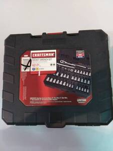 lot 3400 image: 42 Piece Socket Wrench Set