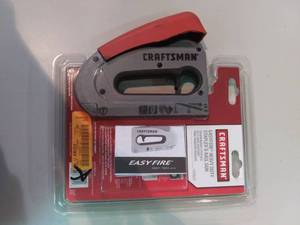 lot 3423 image: Easyfire Heavy Duty Stapler And Nail Gun