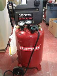 lot 3537 image: 20 Gallon Air Compressor