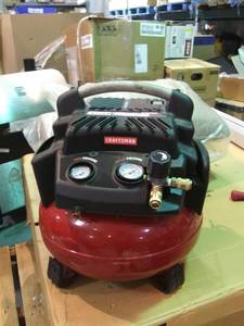 lot 3543 image: 6 Gallon Air Compressor Cut Cord