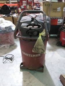 lot 3544 image: Air Compressor