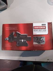 lot 3548 image: 4  Heavy Duty Vise