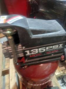 lot 9031 image: air compressor