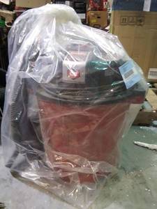 lot 9090 image: XSP Wet  Dry Vac 12 Gallon
